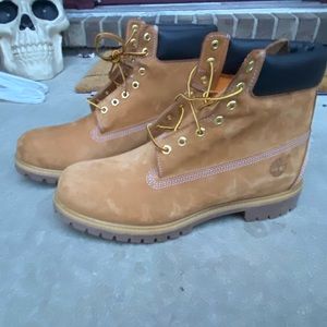 Size 13 Wheat Tim’s. New, never worn